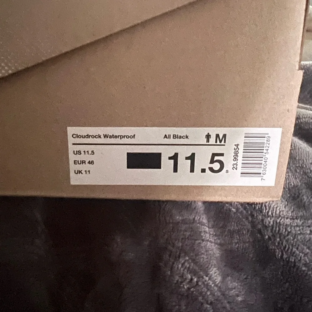 On Running Men's Black Boots